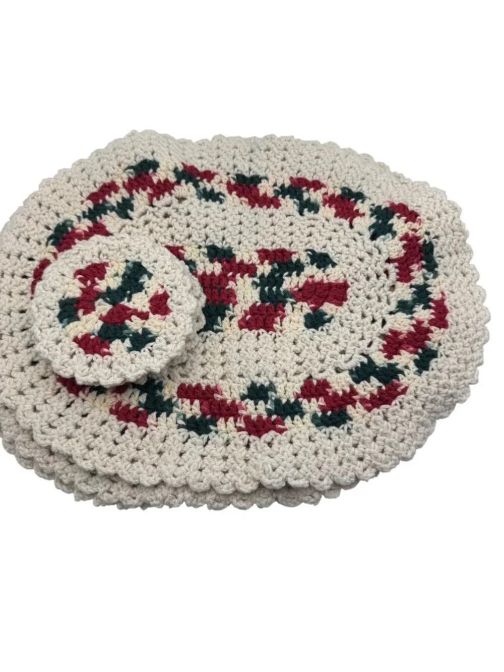 Handmade Crochet  Placemat Set With Coasters Set of 4 each Red Green Cream